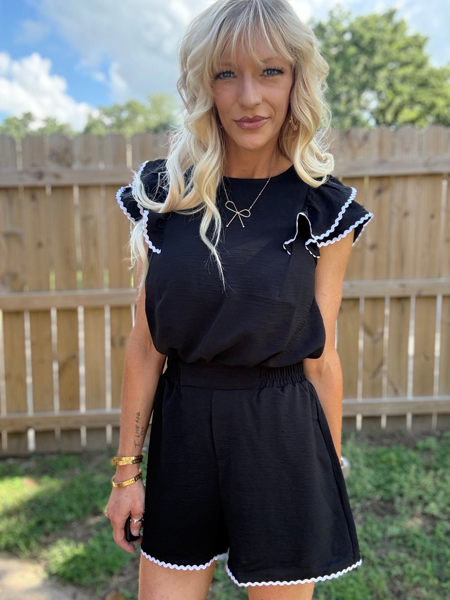 Flutter Ruffle Sleeve Top with Contrast Trim - Halemi & Co.