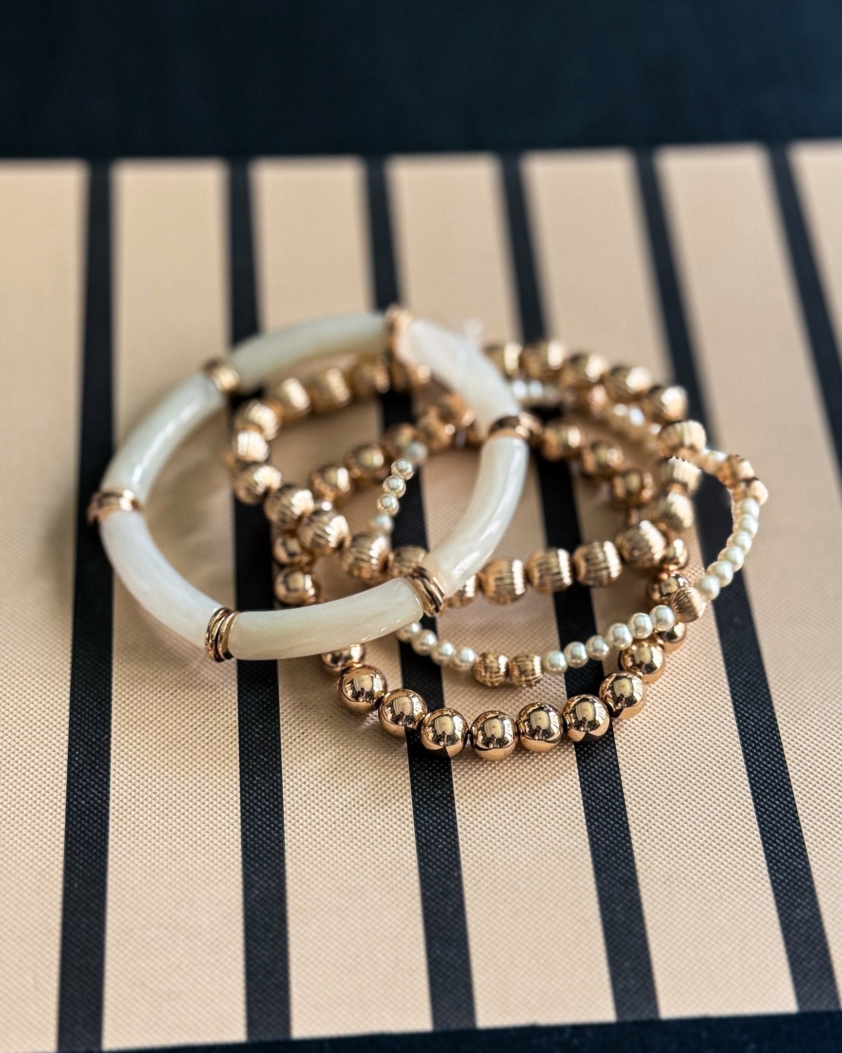 Luxe Pearl & Resin Bracelet Stack - Halemi & Co.