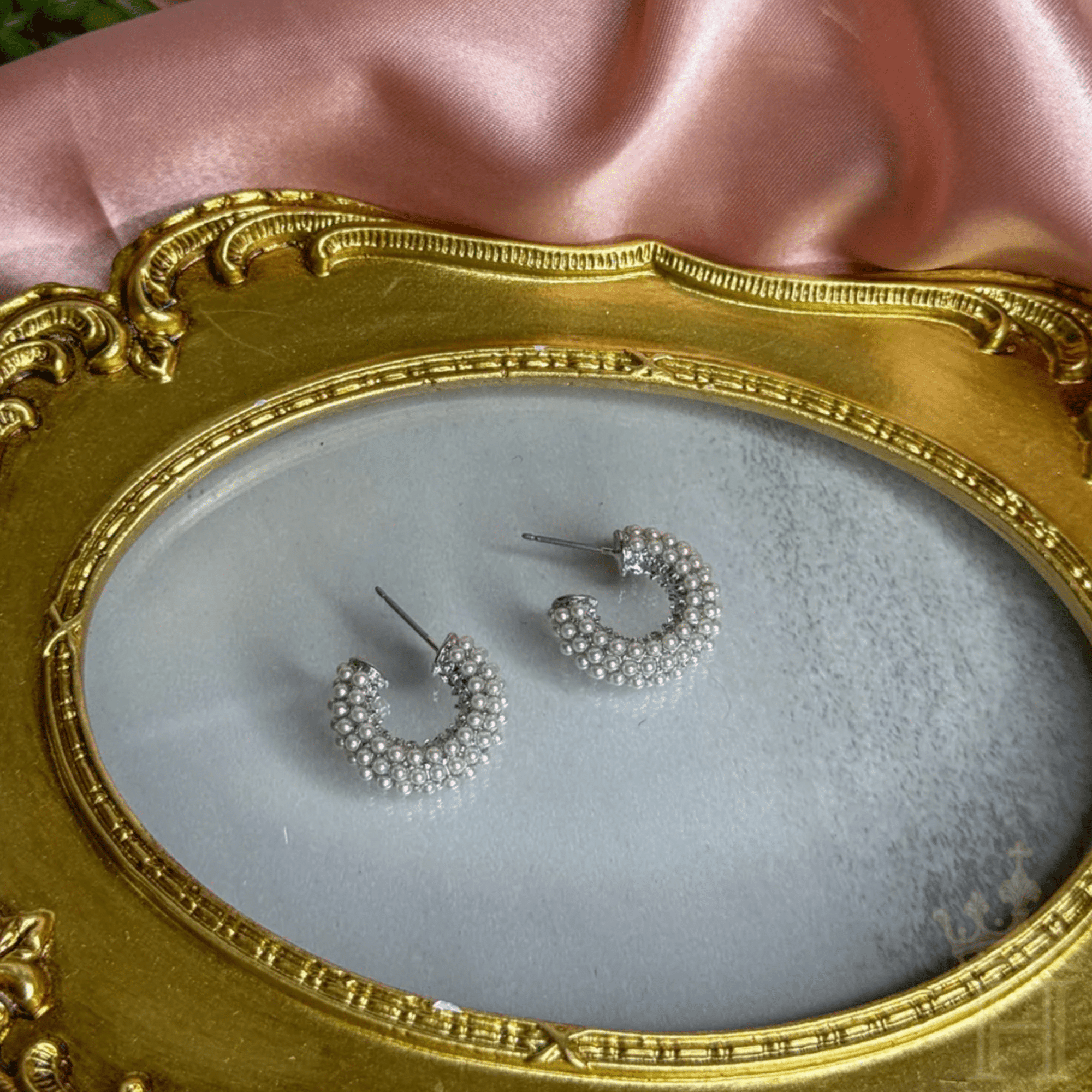 Pearl Cluster Hoop Earrings - Halemi & Co.